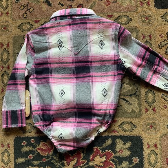 Wrangler Infant Aztec Pink Plaid Flannel Onesie; 12 mos. - Picture 3 of 8